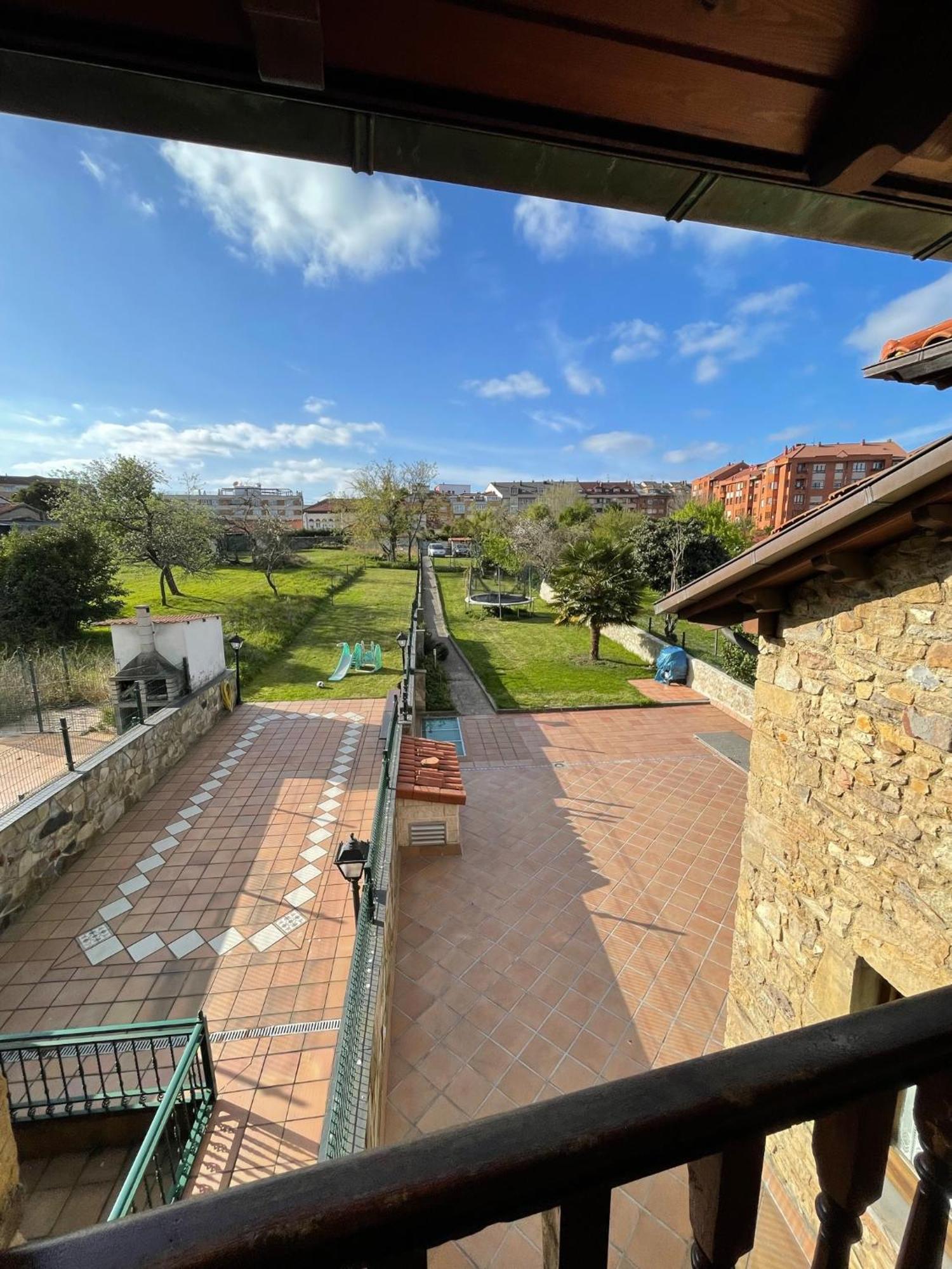 Appartamento La Santina Y Su Balcon Avilés Esterno foto